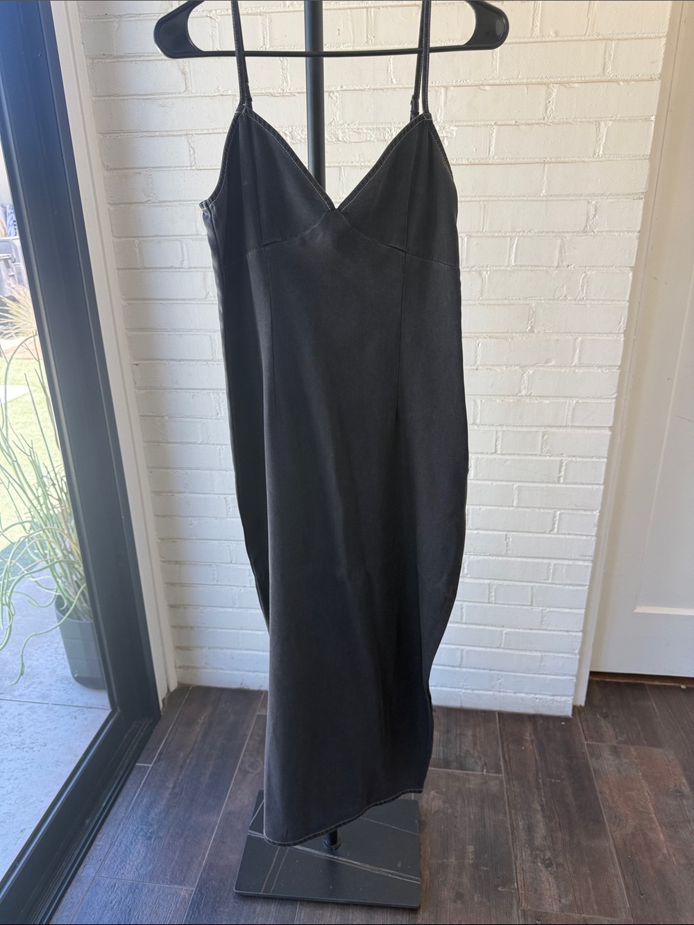 Forever 21 Black V-Neck Midi Slip Dress